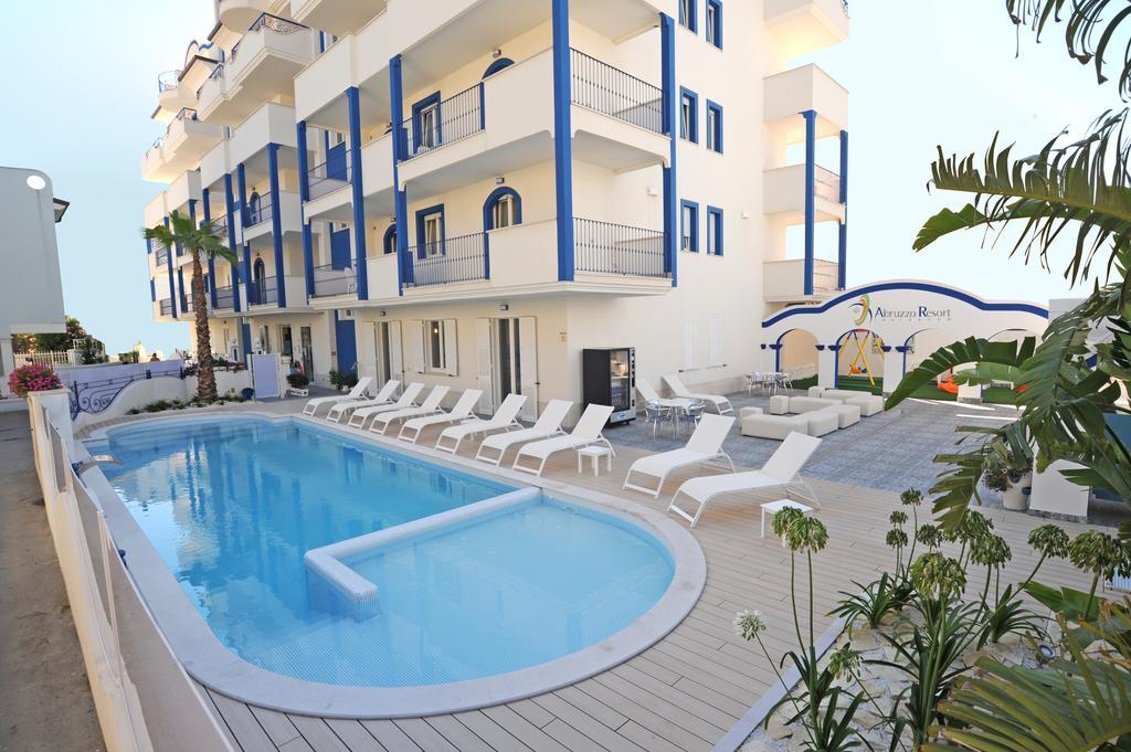 Residence Abruzzo Resort Tortoreto Esterno foto